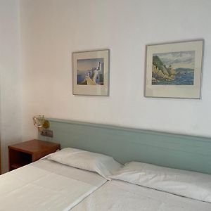 Habitación Económica con 2 Camas Individuales