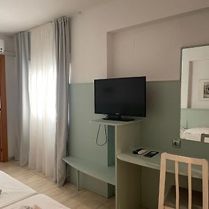 Habitación con 2 Camas Individuales